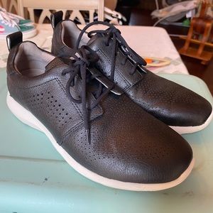 Earth Desire Flux Womens Sneaker